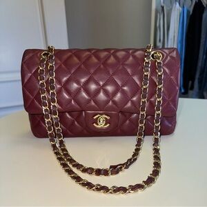 CHANEL chain quilted purse in burgundy!